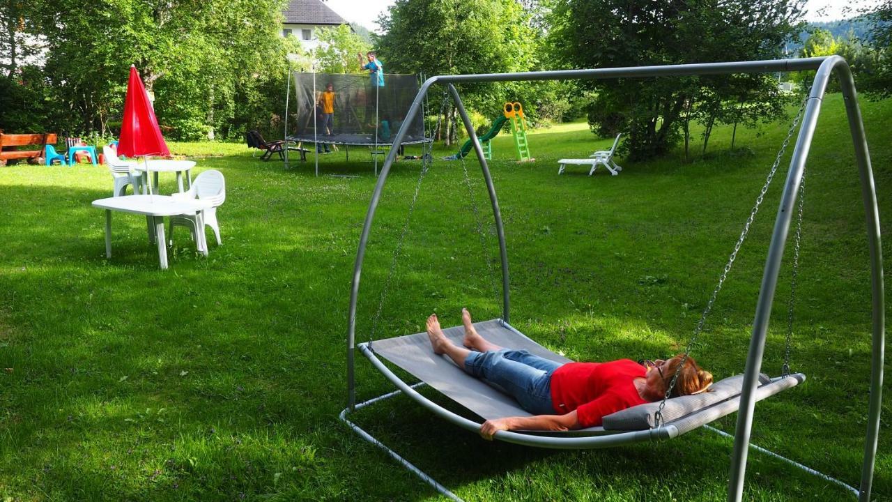 B1 Albmatte-Fewo Sauna, Hallenbad Aussenbecken Massagen Nebenan Menzenschwand-Hinterdorf المظهر الخارجي الصورة